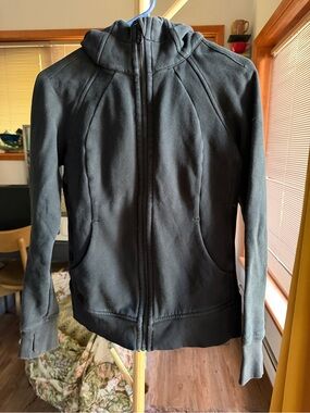 Lululemon black thick cotton zip hoodie size 6